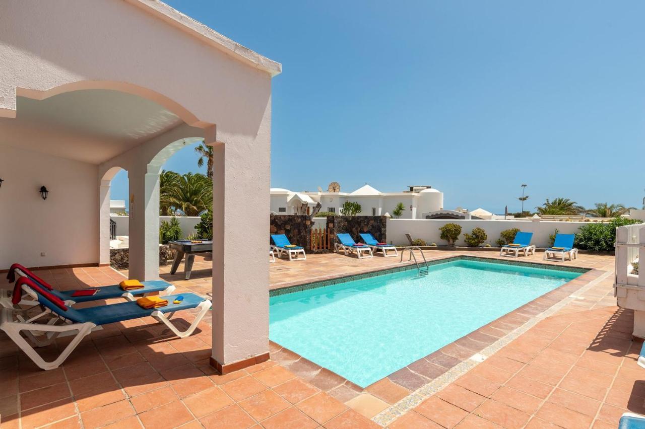 Villa Nikki By Villa Plus Пуерто-дель-Кармен Екстер'єр фото