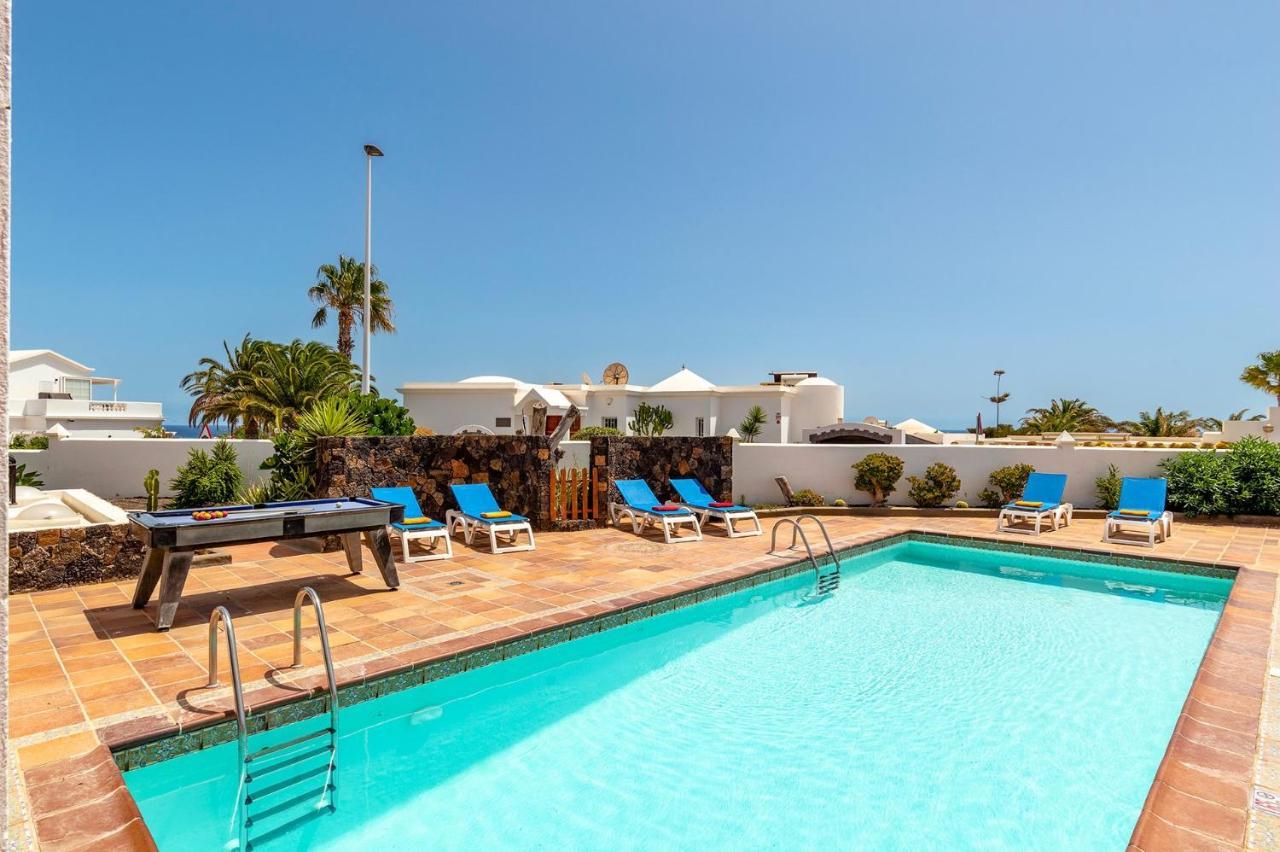 Villa Nikki By Villa Plus Пуерто-дель-Кармен Екстер'єр фото